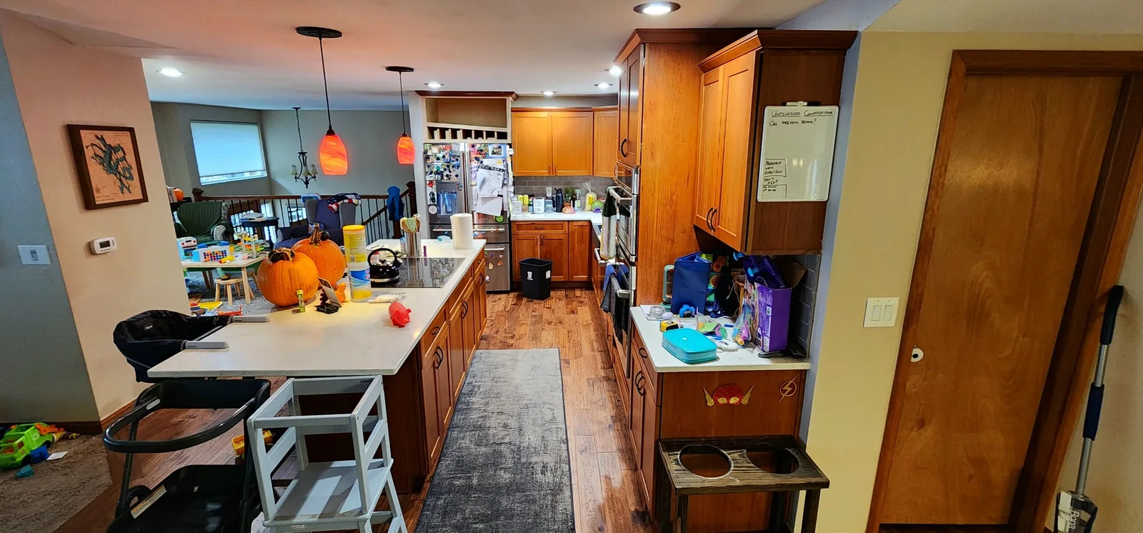 Kitchen before cabinet refinishing